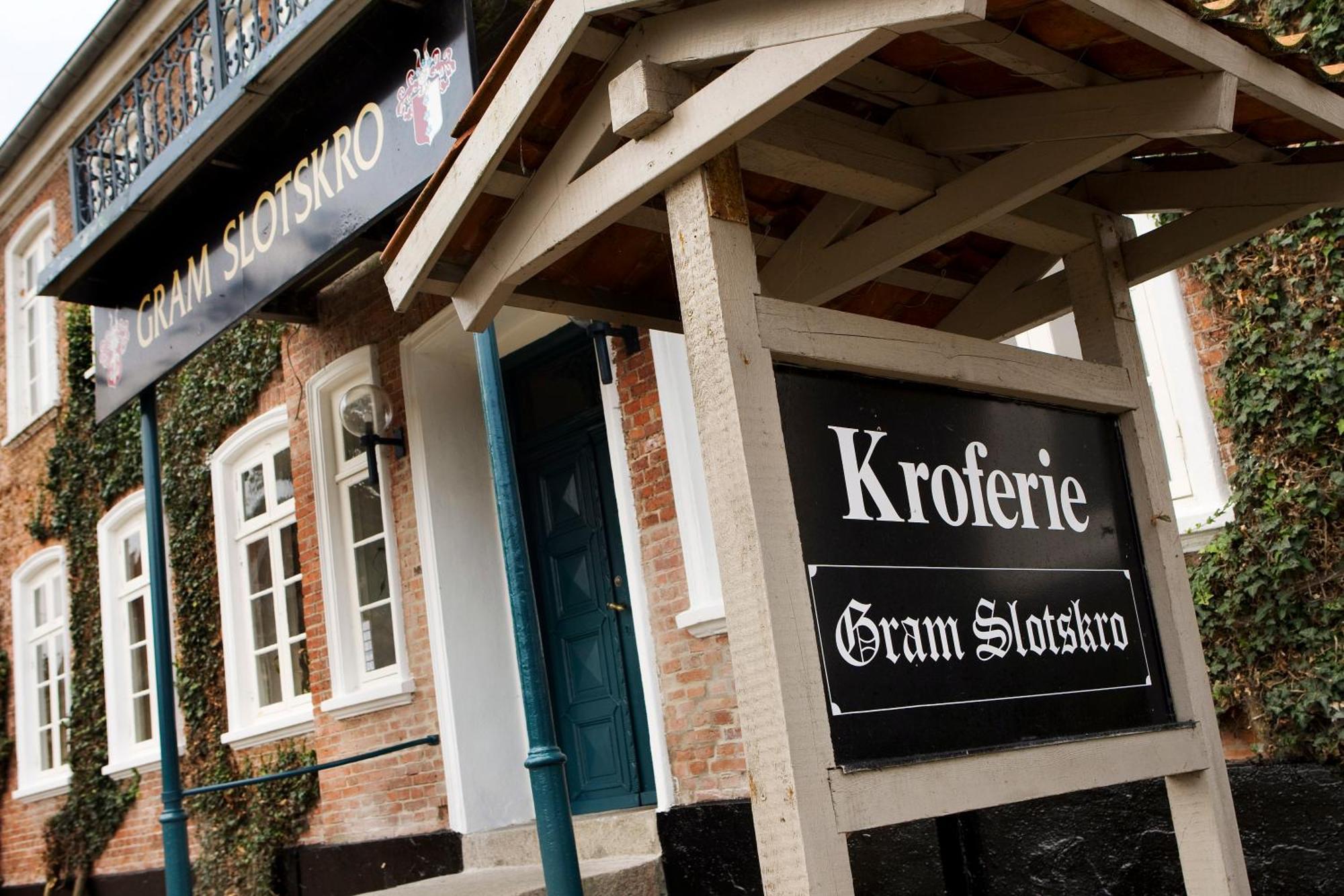 Den Gamle Kro Ved Gram Slot Εξωτερικό φωτογραφία